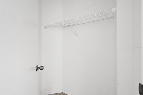 Condo in Orlando, Florida, 2 bedrooms № 2092591 - photo 25