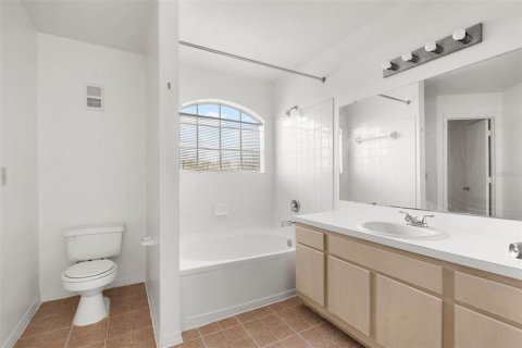 Condo in Orlando, Florida, 2 bedrooms № 2092591 - photo 24