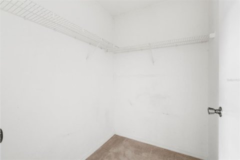 Condo in Orlando, Florida, 2 bedrooms № 2092591 - photo 19
