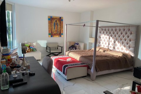 Condo in North Miami Beach, Florida, 3 bedrooms  № 2009691 - photo 5