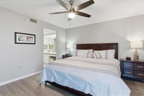 Condo in Bradenton, Florida, 2 bedrooms  № 2151266 - photo 26