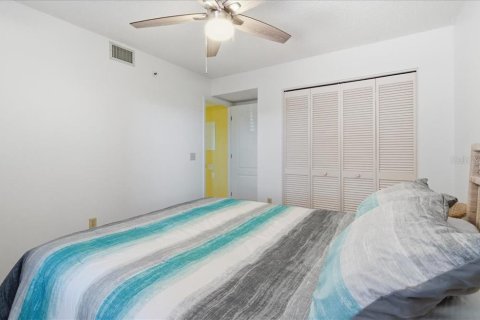 Condo in Bradenton, Florida, 2 bedrooms  № 2151266 - photo 24
