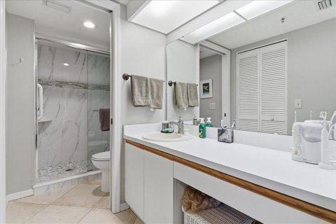 Condo in Bradenton, Florida, 2 bedrooms  № 2151266 - photo 27