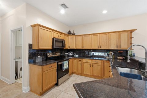 Casa en venta en Saint Petersburg, Florida, 5 dormitorios, 254.55 m2 № 2385570 - foto 16