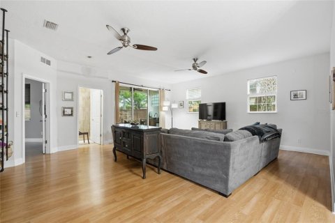 Casa en venta en Saint Petersburg, Florida, 5 dormitorios, 254.55 m2 № 2385570 - foto 12