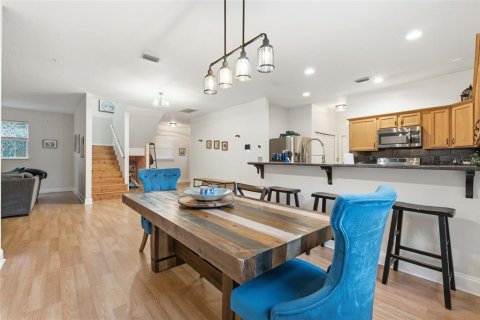 Casa en venta en Saint Petersburg, Florida, 5 dormitorios, 254.55 m2 № 2385570 - foto 7