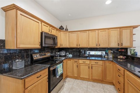 Casa en venta en Saint Petersburg, Florida, 5 dormitorios, 254.55 m2 № 2385570 - foto 18