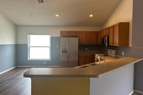 House in Davenport, Florida 4 bedrooms, 155.05 sq.m. № 2391505 - photo 7