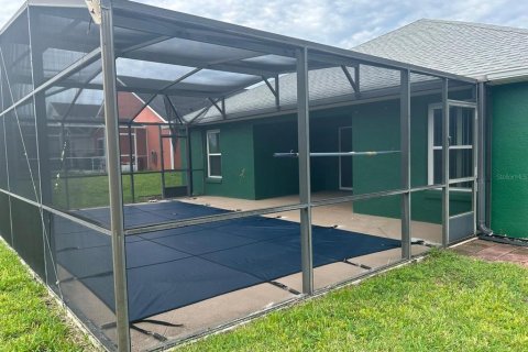House in Davenport, Florida 4 bedrooms, 155.05 sq.m. № 2391505 - photo 5