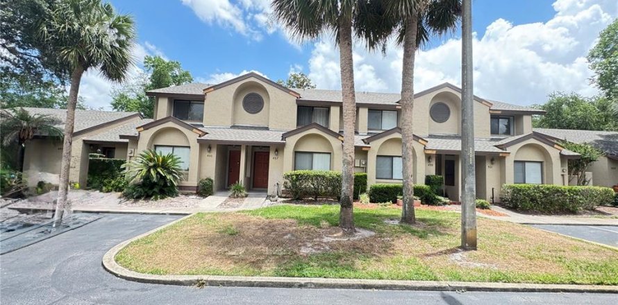 Adosado en Winter Springs, Florida 2 dormitorios, 113.71 m2 № 2150189
