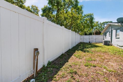 House in Pinellas Park, Florida 3 bedrooms, 98.66 sq.m. № 2096506 - photo 22