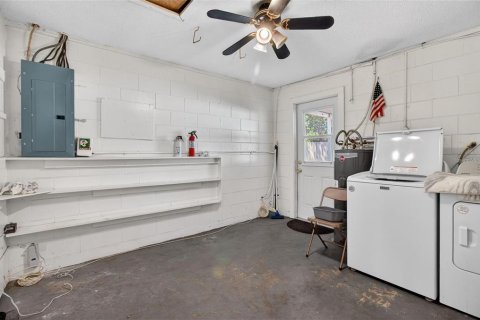 House in Pinellas Park, Florida 3 bedrooms, 98.66 sq.m. № 2096506 - photo 15