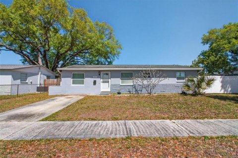 Casa en Pinellas Park, Florida 3 dormitorios, 98.66 m2 № 2096506