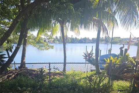 Купить таунхаус в Хайалиа, Флорида 2 спальни, 124.86м2, № 1956879 - фото 9