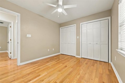 House in Gainesville, Florida 3 bedrooms, 385.73 sq.m. № 2419740 - photo 25