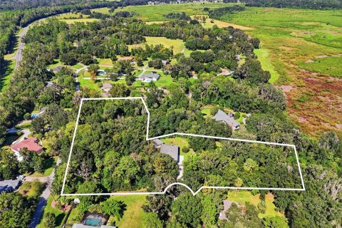 House in Gainesville, Florida 3 bedrooms, 385.73 sq.m. № 2419740 - photo 6