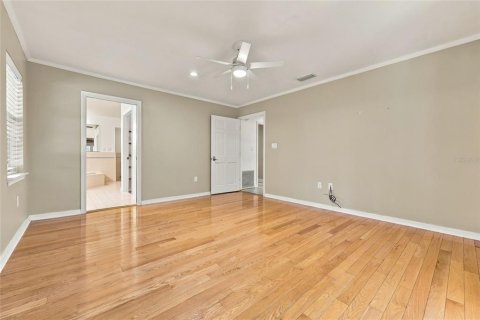 House in Gainesville, Florida 3 bedrooms, 385.73 sq.m. № 2419740 - photo 20