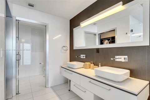 Купить кондоминиум в Майами, Флорида 2 спальни, 154.78м2, № 1928124 - фото 13