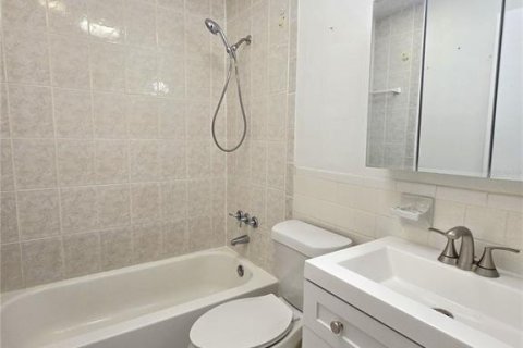 Copropriété à louer à Clearwater, Floride: 1 chambre, 54.35 m2 № 2416289 - photo 3