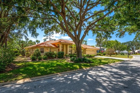 Villa ou maison à vendre à Sarasota, Floride: 3 chambres, 195.84 m2 № 1771434 - photo 2