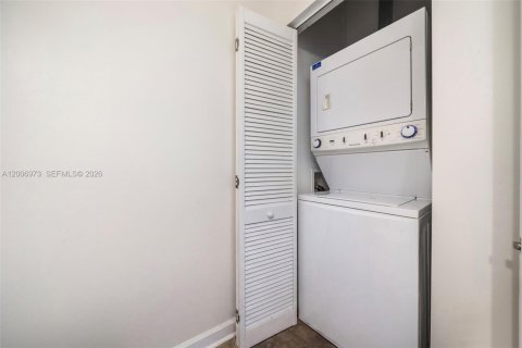 Copropriété à vendre à Miami, Floride: 1 chambre, 68.28 m2 № 2170777 - photo 16