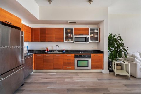 Copropriété à vendre à Miami, Floride: 1 chambre, 68.28 m2 № 2170777 - photo 5