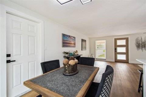Casa en venta en Clearwater, Florida, 2 dormitorios, 83.61 m2 № 1874085 - foto 18