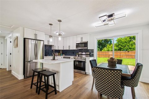 Casa en venta en Clearwater, Florida, 2 dormitorios, 83.61 m2 № 1874085 - foto 19