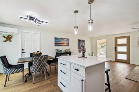 Casa en venta en Clearwater, Florida, 2 dormitorios, 83.61 m2 № 1874085 - foto 16