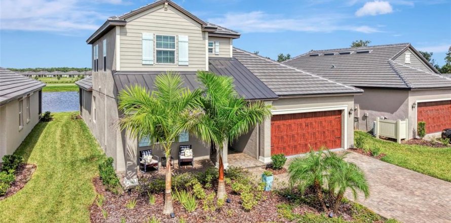 House in Parrish, Florida 3 bedrooms, 219.62 sq.m. № 2411553