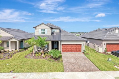 House in Parrish, Florida 3 bedrooms, 219.62 sq.m. № 2411553 - photo 2