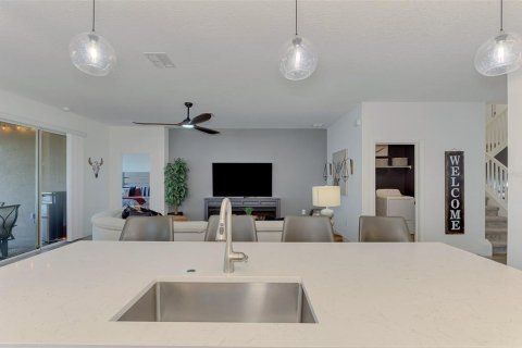 House in Parrish, Florida 3 bedrooms, 219.62 sq.m. № 2411553 - photo 25