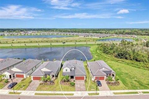 House in Parrish, Florida 3 bedrooms, 219.62 sq.m. № 2411553 - photo 3