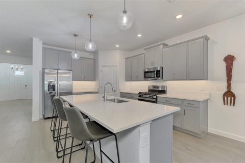 House in Parrish, Florida 3 bedrooms, 219.62 sq.m. № 2411553 - photo 20