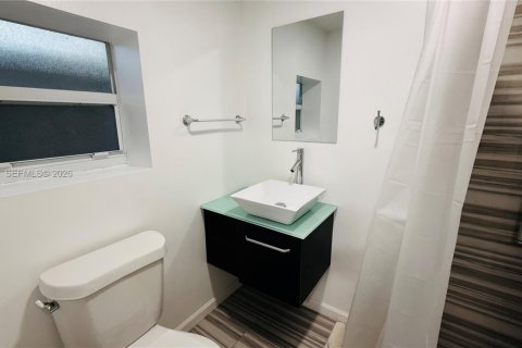 Снять в аренду виллу или дом в Холливуд, Флорида 1 спальня, 135.92м2, № 2029425 - фото 22