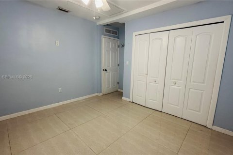 Снять в аренду виллу или дом в Холливуд, Флорида 1 спальня, 135.92м2, № 2029425 - фото 12