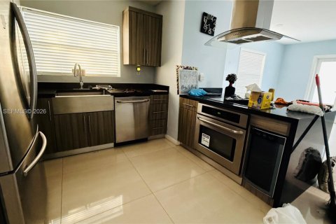 Снять в аренду виллу или дом в Холливуд, Флорида 1 спальня, 135.92м2, № 2029425 - фото 8