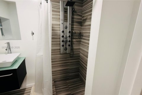 Снять в аренду виллу или дом в Холливуд, Флорида 1 спальня, 135.92м2, № 2029425 - фото 23