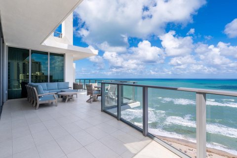 Condo in Riviera Beach, Florida, 3 bedrooms  № 2179935 - photo 10