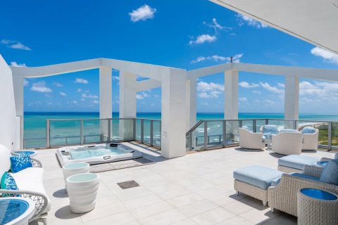 Condo in Riviera Beach, Florida, 3 bedrooms  № 2179935 - photo 2