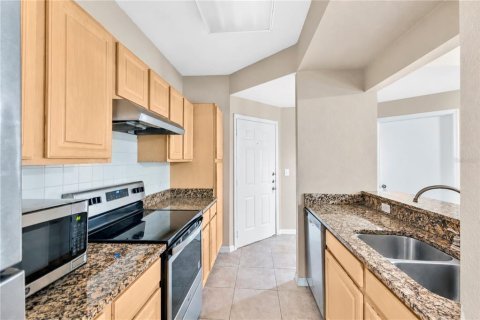 Condo in Longwood, Florida, 2 bedrooms  № 2370836 - photo 8