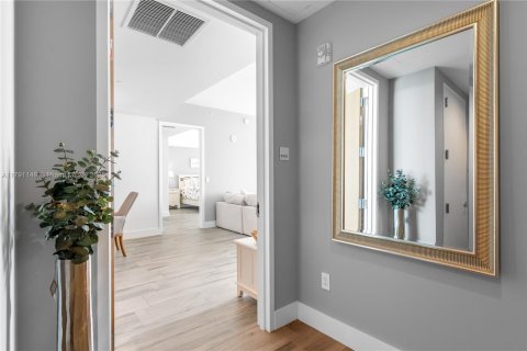 Купить кондоминиум в Бэл-Харбор, Флорида 2 спальни, 158.31м2, № 1958482 - фото 4