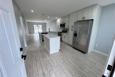Townhouse in Kissimmee, Florida 2 bedrooms, 92.07 sq.m. № 1900140 - photo 3