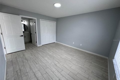 Townhouse in Kissimmee, Florida 2 bedrooms, 92.07 sq.m. № 1900140 - photo 17