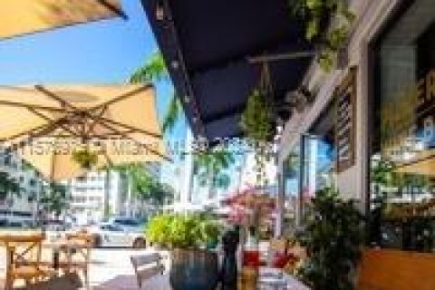 Commercial property in Miami Beach, Florida № 1865214 - photo 5