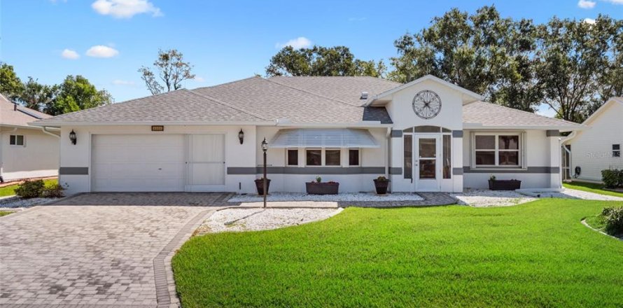Villa ou maison à Leesburg, Floride 3 chambres, 190.17 m2 № 1912762