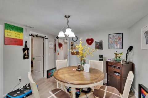 House in Fort Meade, Florida 3 bedrooms, 108.88 sq.m. № 1690072 - photo 18