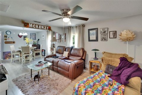 House in Fort Meade, Florida 3 bedrooms, 108.88 sq.m. № 1690072 - photo 10