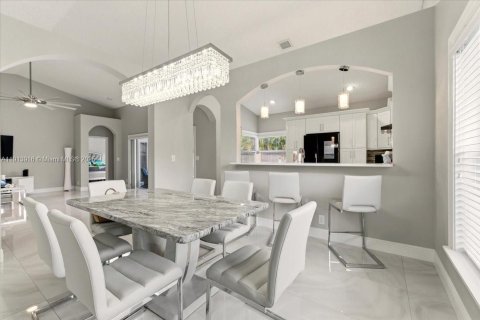 House in Boynton Beach, Florida 3 bedrooms, 162.58 sq.m. № 1969516 - photo 6