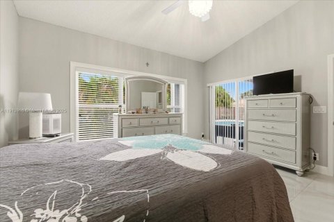 House in Boynton Beach, Florida 3 bedrooms, 162.58 sq.m. № 1969516 - photo 9